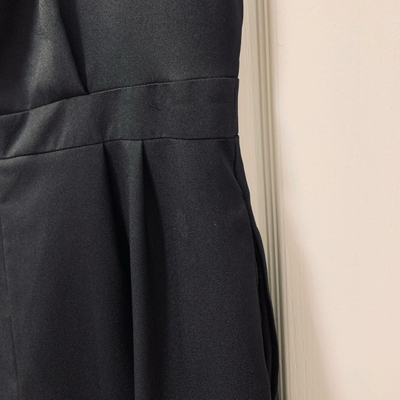 Beautiful black romper 🖤🌺 size 6 - Picture 8 of 14